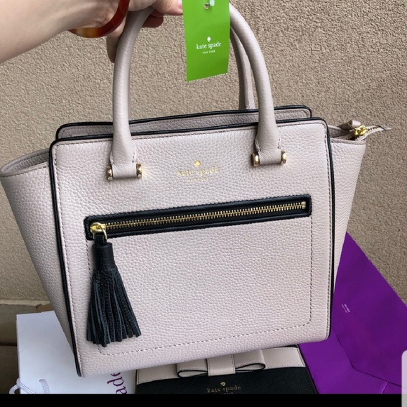Adorbs Kate Spade Crossbody Bag NWT Almond/Black - Picture 3 of 8